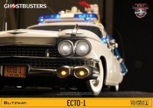 Ghostbusters ECTO1- 1984 1/6  Blitzway Metálico, con luces y sonido NUEVO