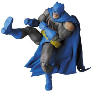BATMAN The Dark Knight Returns Triumphant MAFEX No. 119 NUEVO Y SELLADO