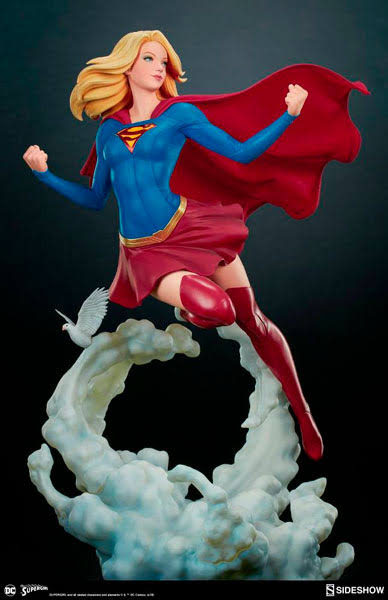 Supergirl  Premium Format Sideshow Collectibles
