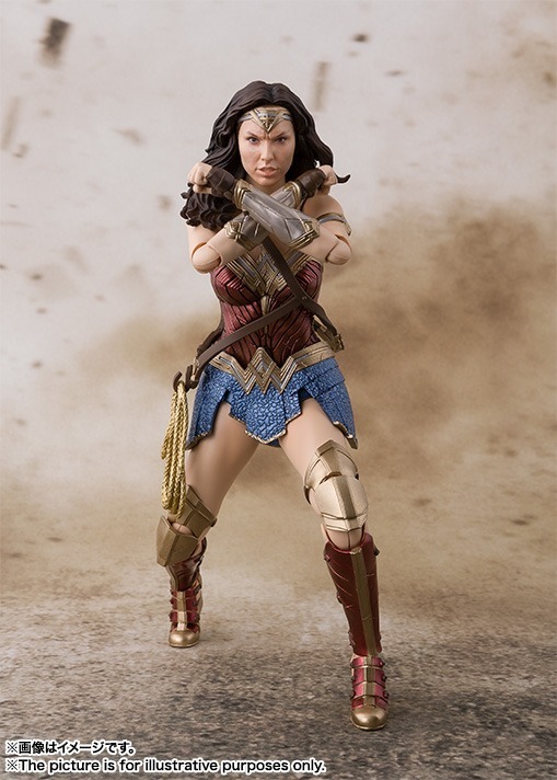 WONDER WOMAN Sh Figuarts Wonder Woman Justice League, NUEVA Y SELLADA